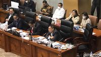 Komisi III Ungkap Momen Yoshua Lari Tinggalkan Putri Sambo Menangis Di ...