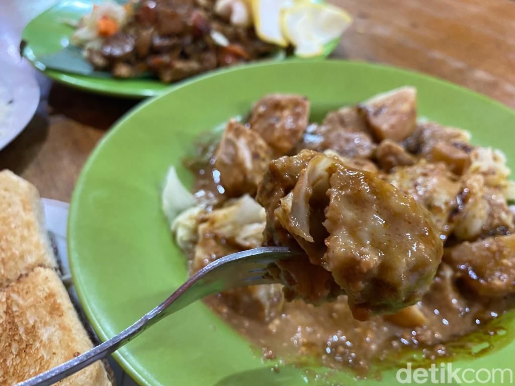 Roti Bakar Wiwied : Roti Bakar Legendaris Tongkrongan Anak Jaksel