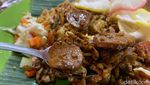 Ngemil Roti Bakar Wiwied Aneka Topping yang Legendaris Lezatnya