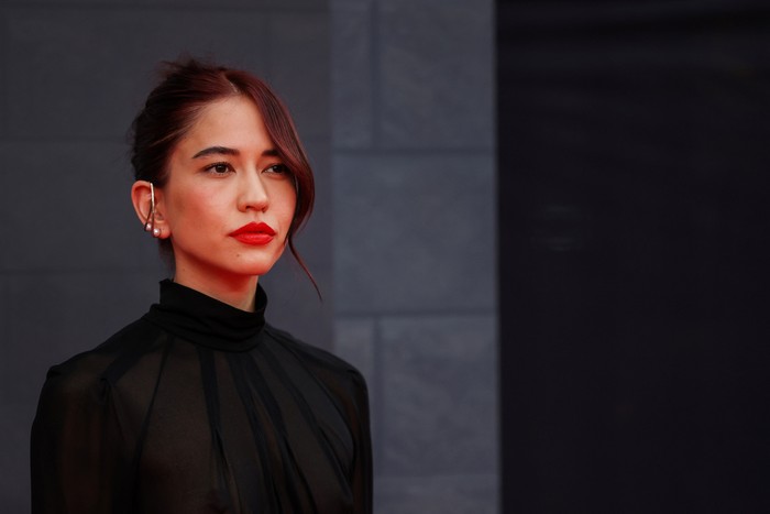 British actress Sonoya Mizuno poses on the red carpet upon arrival to attend the HBO original drama series 