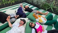 Dave Moffats memang sudah mengenal Zaskia Adya Mecca dan keluarga terlebih dulu. Foto: Instagram