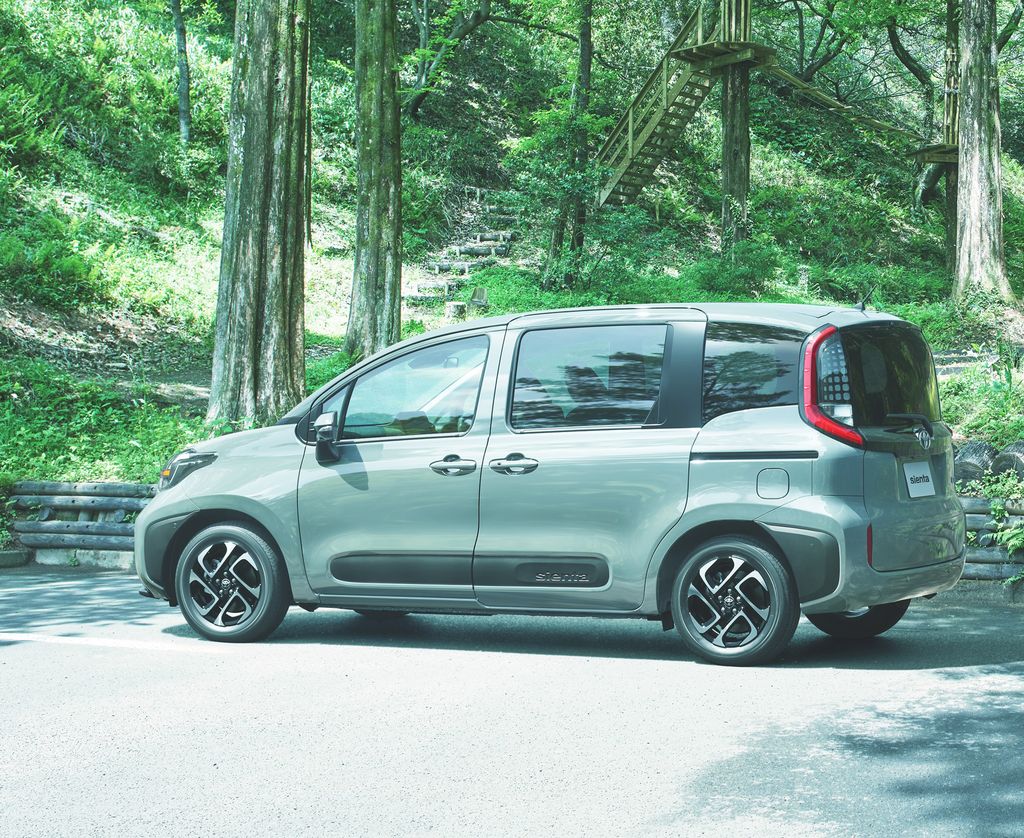 Toyota Sienta