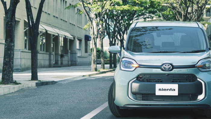 Toyota Sienta