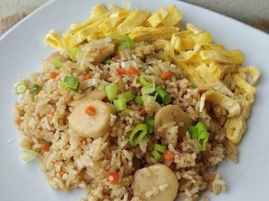 Resep Pembaca: Resep Nasi Goreng Telur Bakso yang Gurih Praktis Buat Sarapan
