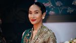 10 Potret Manis Kulineran Happy Salma Bareng Keluarga dan Sahabat