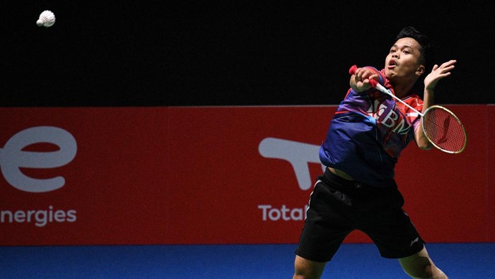 Anthony Sinisuka Ginting of Indonesia hits a return against George Julien Paul of Mauritius during their mens singles match on day two of the Badminton World Championships in Tokyo on August 23, 2022. (Photo by Richard A. Brooks / AFP) (Photo by RICHARD A. BROOKS/AFP via Getty Images)