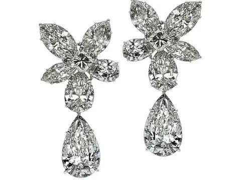 Anting Pernikahan Jennifer Lopez