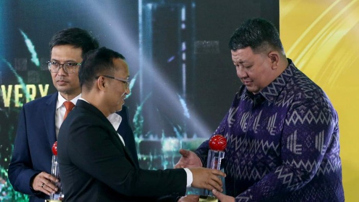 PT Jaminan Kredit Indonesia (Jamkrindo) memperoleh penghargaan di ajang IDX Channel Anugerah Inovasi 2022 atas Inovasi Jamkrindo Online Suretyship (JOS) untuk kategori Hubungan Eksternal.