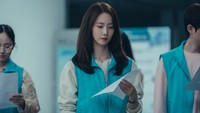 Yoona menunjukkan spektrum akting yang semakin luas sebagai Go Mi Ho. Foto: (dok. SM Entertainment)