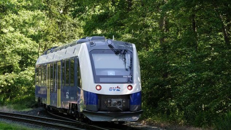 Coradia iLint, kereta hidrogen dari Jerman Coradia iLint, kereta hidrogen dari Jerman