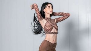 Davika Hoorne Pamer Body Goal, Perut Rata Jadi Idaman