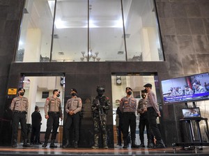 6 Perwira Polri Terancam Susul Sambo Kena PTDH gegara Obstruction of Justice