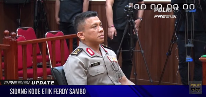 Ferdy Sambo jalani sidang kode etik. (Screenshot Video Akun YouTube POLRI TV RADIO)