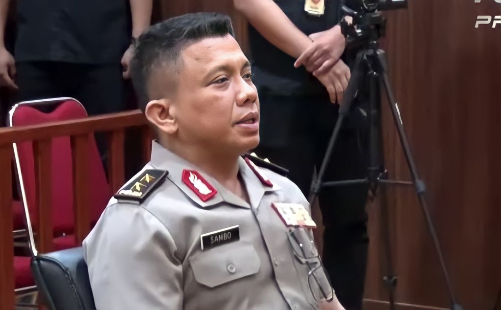 Irjen Ferdy Sambo sewaktu menjalani persidangan etik