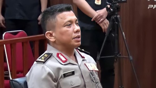 Irjen Ferdy Sambo sewaktu menjalani persidangan etik