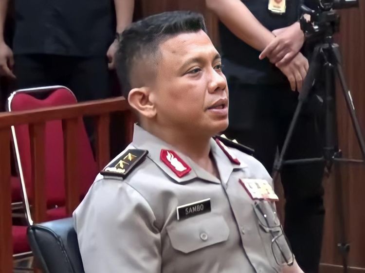 Penampakan Ferdy Sambo di Sidang Etik Usai Jadi Tersangka