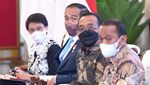 Gaya Jokowi Saat Bertemu 35 Bos Perusahaan AS di Istana