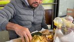 Gaya Sederhana Ahmad Sahroni yang Suka Makan Nasi Bungkus