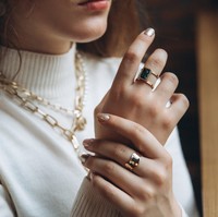 Intip Model Cincin dan Gelang Emas Terbaru yang Unik, Bisa Berubah Warna