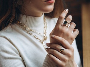Intip Model Cincin dan Gelang Emas Terbaru yang Unik, Bisa Berubah Warna