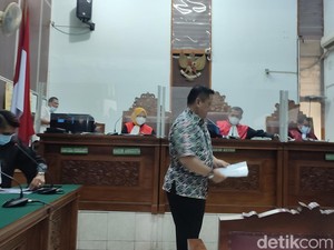 Napoleon Siap Jalani Sidang Vonis Kasus Penganiayaan M Kace