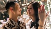 Jess No Limit beli cincin lamaran spesial sampai ke Singapura. (Foto: dok instagram)
