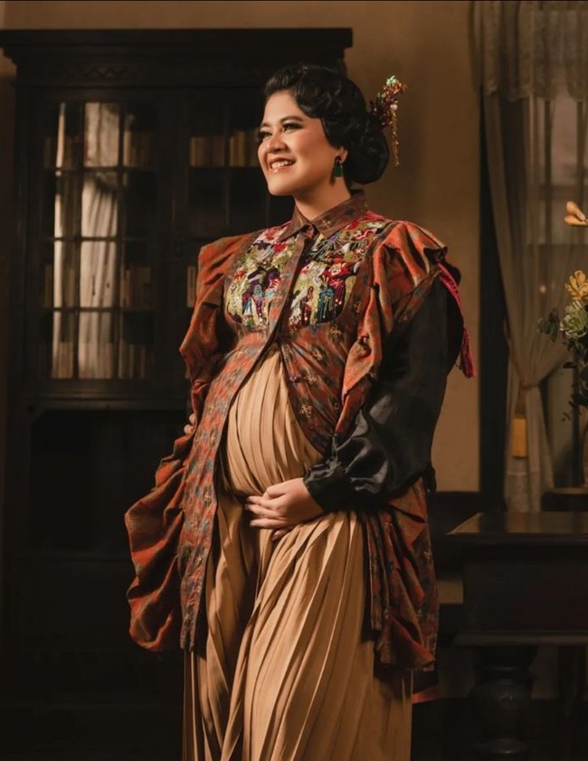 Kahiyang Ayu, atau sapaan akrabnya Ayang, melahirkan anak ketiganya di Rumah Sakit Pondok Indah. Sang buah hati berjenis kelamin laki-laki. Foto: Instagram