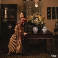 Istri dari Wali Kota Medan Bobby Nasution ini sempat mengabadikan kehamilan ketiganya dalam beberapa foto bertema etnik hingga nuansa pantai. Foto: Instagram