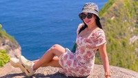 Kartika Chacha terjun ke dunia entertainment berawal sering buat konten dan akhirnya ditawarkan produser untuk nyanyi. (Foto: dokumen pribadi)