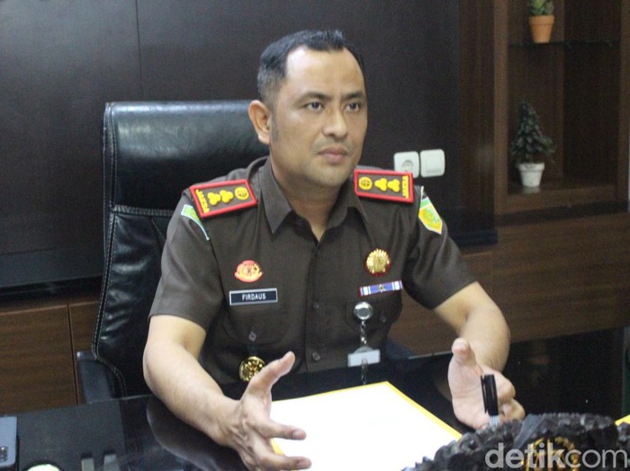 Kepala Kejaksaan Negeri Jombang Tengku Firdaus