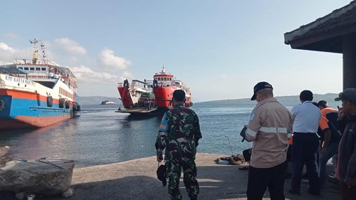 KMP Tunu Pratama Jaya 3888 akhirnya lepas kandas, di Pelabuhan Gilimanuk, Jembrana, Bali, Kamis (25/8/2022).