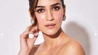Kriti pun memilih tampil di proyek lainnya namun tak sesukses Lust Stories. Dok. Instagram