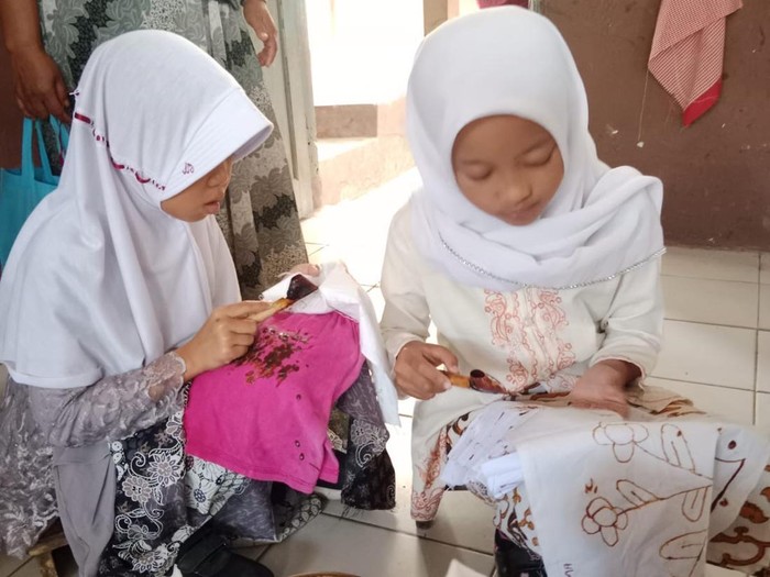 Lomba Membatik SD