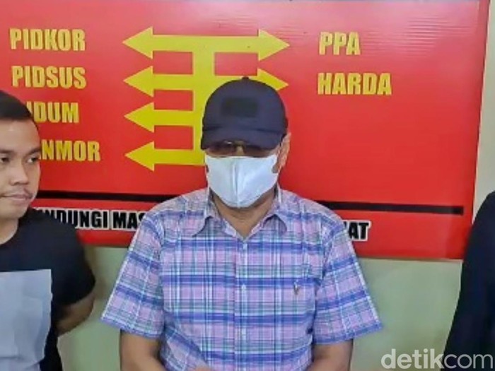 M Sukri Zen, anggota DPRD Palembang ditetapkan sebagai tersangka penganiayaan.