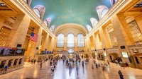 Grand Central Station yang dibangun oleh perusahaan Reed and Stem, Warren dan Wetmore tampil dengan arsitektur yang khas bergaya Beaux-Arts. Foto ini diambil pada 12 Juli 2022.