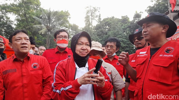 Mensos Risma di Kantor PDIP Kabupaten Bogor, Kamis (25/8/2022)