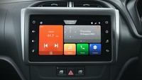 Suzuki Alto K10 memiliki fitur-fitur kenyamanan, kemudahan dan konektivitas cerdas. Di dalamnya terdapat sistem infotainment studio SmartPlay 7 inci dilengkapi navigasi smartphone dan konektivitas smartphone dengan Apple CarPlay, Android Auto, dan aplikasi SmartPlay Studio lainnya. Foto: Dok. Maruti Suzuki India
