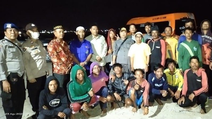 nelayan lamongan kecelakaan laut