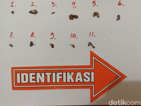 Olah TKP Kapal Nelayan KMN Calvin 02 yang nahkodanya tewas ditembak tentara Papua Nugini.