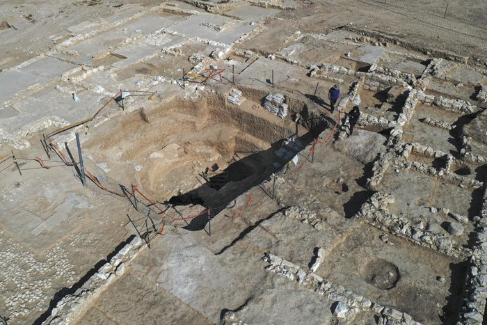 Penemunan bangunan mewah di Gurun Negev, Israel