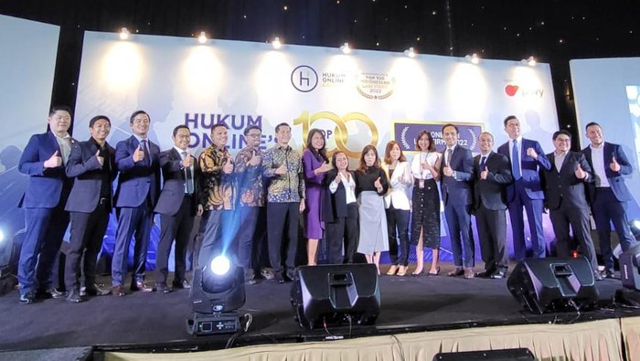 Kantor hukum Warda Larosa & Partners biasanya disebut-sebut sebagai WLP Law Firm merupakan salah satu kantor hukum di Indonesia yang bergerak dalam bidang korporasi dan litigasi, kembali mengikuti ajang bergengsi Hukum Online Top 100 Indonesian Law Firms 2022.