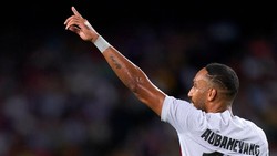 Jelang Tutup Bursa, Aubameyang ke Chelsea-Marcos Alonso ke Barca