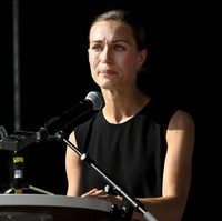 Ini pribadi, kegembiraan, dan ini kehidupan, katanya. Tapi saya tidak melewatkan satu hari kerja pun. Saya ingin percaya bahwa orang akan melihat apa yang kami lakukan di tempat kerja daripada apa yang kami lakukan di waktu luang kami, tambah pemimpin wanita Finlandia itu. Foto: Dok. HEIKKI SAUKKOMAA/Lehtikuva/AFP via Getty Image