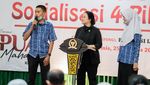 Potret Puan Temui Murid Berprestasi hingga Panen Madu Trigona di Lampung