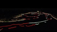 Penampakan Danau Archipelago di malam hari yang kini dikelilingi lampu berwarna merah dan putih. Foto: Dok. Kementerian PUPR