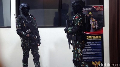 Begini Ketatnya Penjagaan Sidang Etik Ferdy Sambo