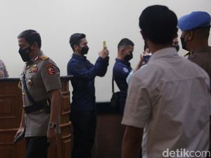 Lewat Tengah Malam, Pimpinan Sidang Susun Putusan Etik Ferdy Sambo
