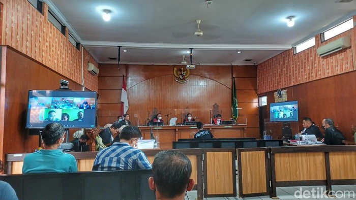 Suasana sidang Doni Salmanan