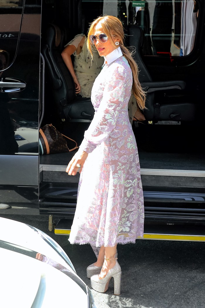NEW YORK, NY - AUGUST 14: Jennifer Lopez is seen on August 14, 2022 in New York City.  (Photo by Jose Perez/Bauer-Griffin/GC Images)