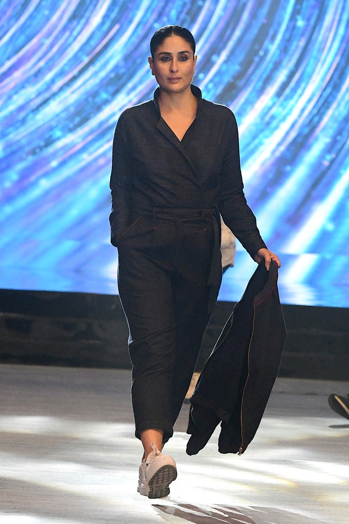 Bollywood actress Kareena Kapoor Khan poses while walking the ramp as a showstopper for launch of the Mercedes AMG EQS 53 4MATIC+ sedan electric vehicle in Mumbai on August 24, 2022. (Photo by Sujit JAISWAL / AFP) (Photo by SUJIT JAISWAL/AFP via Getty Images)